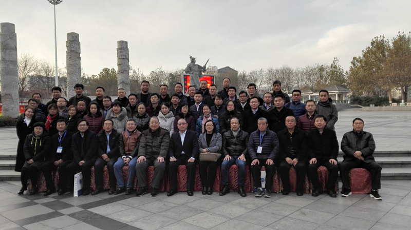 <a href='http://www.www.hmjf168.com' class='keys' title='點(diǎn)擊查看關(guān)于氧化鎂的相關(guān)信息' target='_blank'>氧化鎂</a>