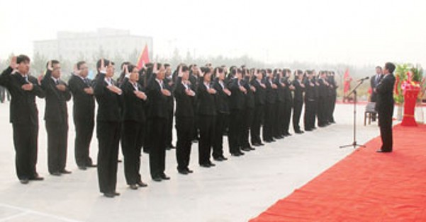 <a href='http://www.www.hmjf168.com' class='keys' title='點(diǎn)擊查看關(guān)于氧化鎂的相關(guān)信息' target='_blank'>氧化鎂</a>廠家